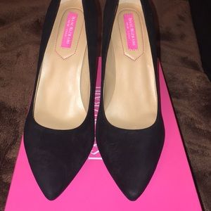 🔥Sale🔥Beautiful Black Suede pumps..NIB..